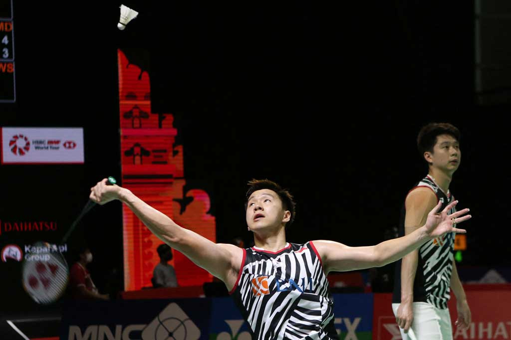 Minions berhasil menghentikan perlawanan juniornya, Pramudya Kusumawardana/Yeremia Erich Yacob Rambitan di perempat final Indonesia Masters 2021 di Nusa Dua, Bali, Jumat, 19 November 2021.