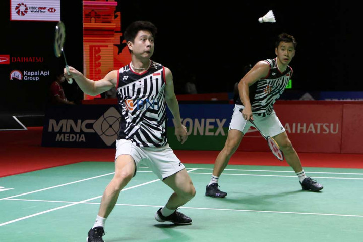 Minions melaju ke semifinal setelah menang dengan skor tipis 22-20, 21-17 dalam waktu 42 menit. Di babak empat besar Minions akan bertemu dengan ganda Malausia Ong Yew Sin/Teo Ee Yi, yang juga bertemu rekan senegaranya di babak perempat final.