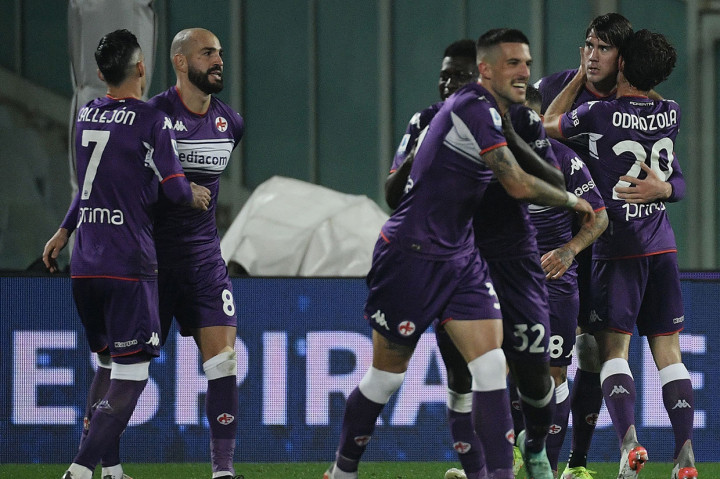 Drama tujuh gol terjadi saat Fiorentina menaklukkan AC Milan 4-3 di Artemio Franchi pada laga pekan ke-13 Serie A, Minggu, 21 November 2021, dini hari WIB.