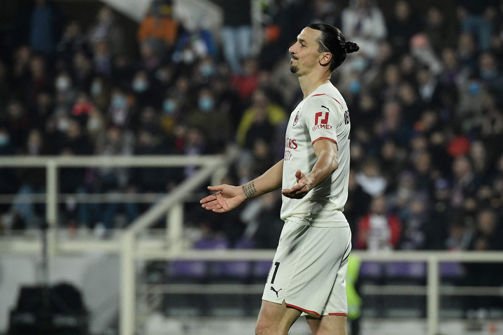 Brace Zlatan Ibrahimovic (62', 67') dan gol bunuh diri Lorenzo Venuti (90+6') tak mampu menandingi kuartet gol La Viola. 