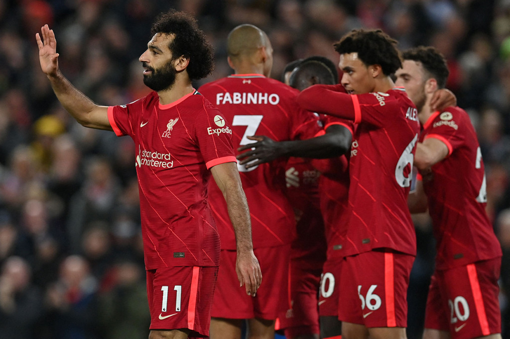 Tambahan tiga poin membuat Liverpool naik ke posisi kedua klasemen dengan 25 poin dari 12 laga, selisih empat angka dari Chelsea di puncak. Arsenal tetap di posisi kelima dengan 20 poin. 