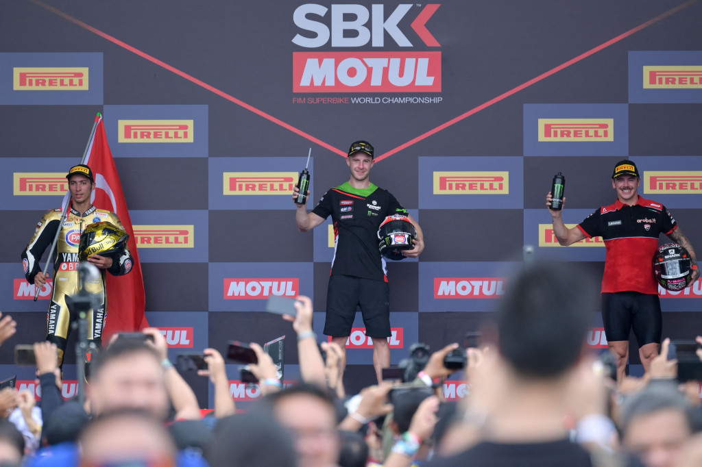Dalam dalam race 1 di Sirkuit Mandalika, Lombok, Nusa Tenggara Barat, Minggu, 21 November 2021, Toprak mengunci gelar juara dunia usai finis kedua di belakang Jonathan Rea. Posisi ketiga ditempati oleh Scott Redding.