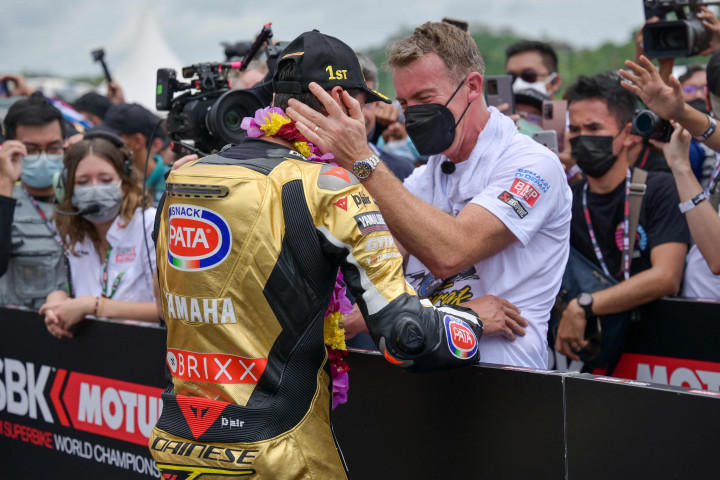 Toprak pun mematahkan dominasi Rea. Rider Irlandia Utara itu sudah menjadi juara WSBK 6 kali beruntun, sejak 2015.