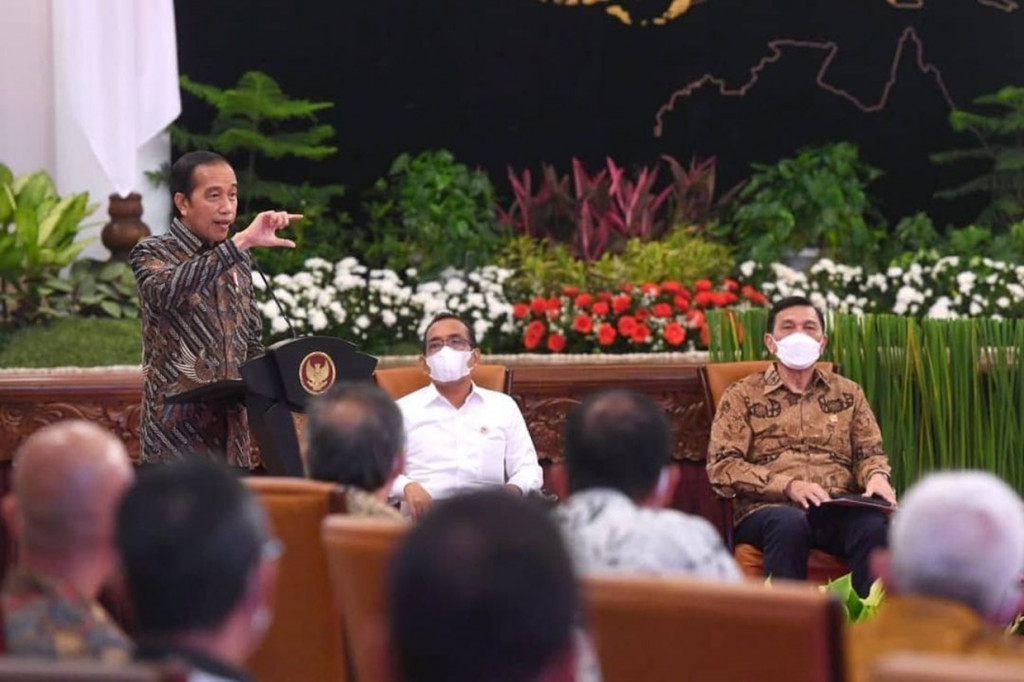 Presiden Jokowi menuturkan bahwa Indonesia memiliki 4.400 sungai yang besar maupun sedang yang dapat digunakan sebagai hydro power.