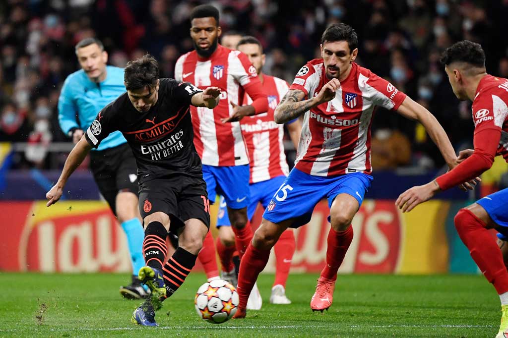 Milan, secara statistik memang pantas meraih kemenangan sebab mereka memiliki nyaris 58 persen penguasaan bola sepanjang laga yang berusaha mereka konversi lewat 14 percobaan tembakan, empat di antaranya menemui sasaran.