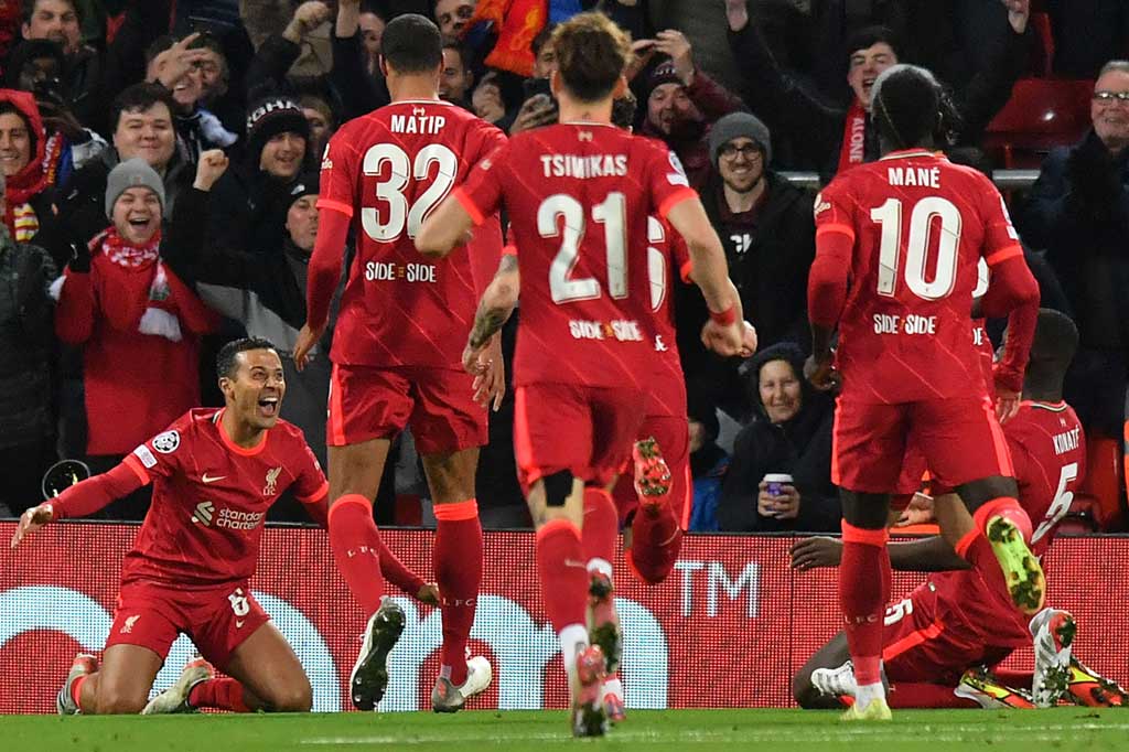 Liverpool tampil lebih tajam di babak kedua. Hasilnya pada menit ke-52 Thiago Alcantara membuka keunggulan usai menyambar bola muntah hasil sapuan kurang sempurna Chancel Mbemba atas tendangan bebas Alex Oxlade-Chamberlain.