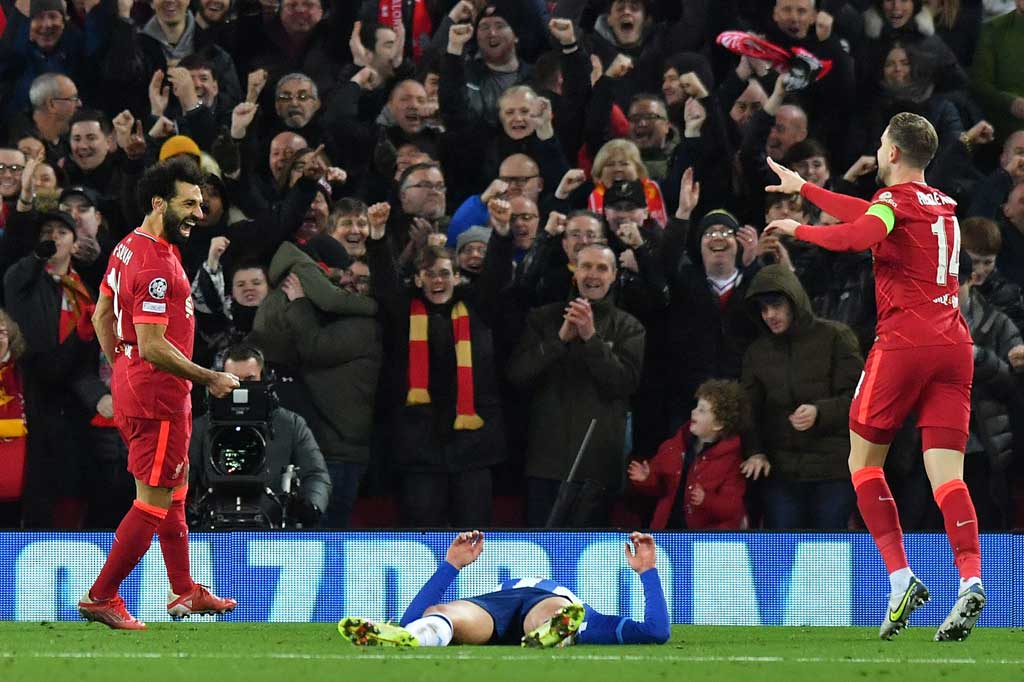 Mohamed Salah akhirnya berhasil menggandakan keunggulan Liverpool dengan ketenangannya mengendalikan umpan sodoran Jordan Henderson sebelum memperdaya kiper Diogo Costa di area tiang dekat. Skor 2-0 bertahan hingga laga usai.