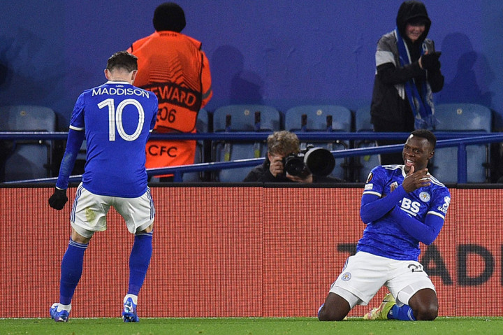 Bermain di kandang sendiri, Leicester City menguasai jalannya laga sejak awal pertandingan. Mereka kemudian berhasil memecah kebuntuan pada menit ke-10 lewat Patsin Daka, menyelesaikan umpan matang Harvey Barnes.