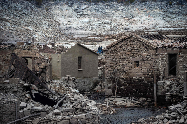 Potret Desa di Spanyol yang Dulu Ditenggelamkan Kembali Muncul