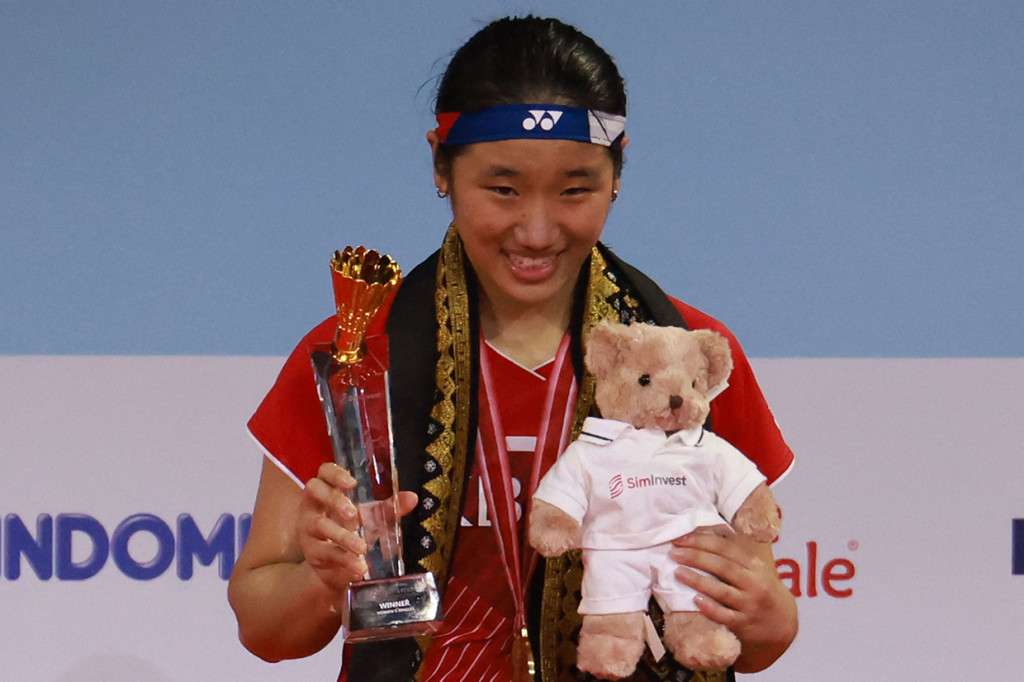 Tunggal putri Korea Selatan An Se-young menjadi juara Indonesia Open 2021 usai mengalahkan wakil Thailand Ratchanok Intanon. 