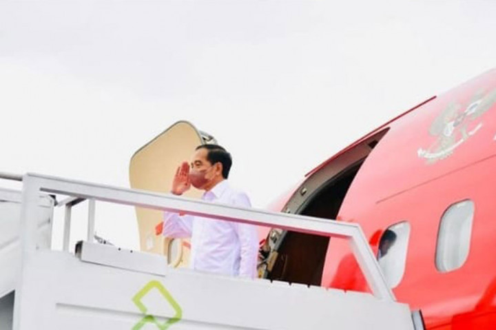 Ke Jatim, Jokowi Resmikan Bendungan Tugu-Gongseng dan Tanam Padi