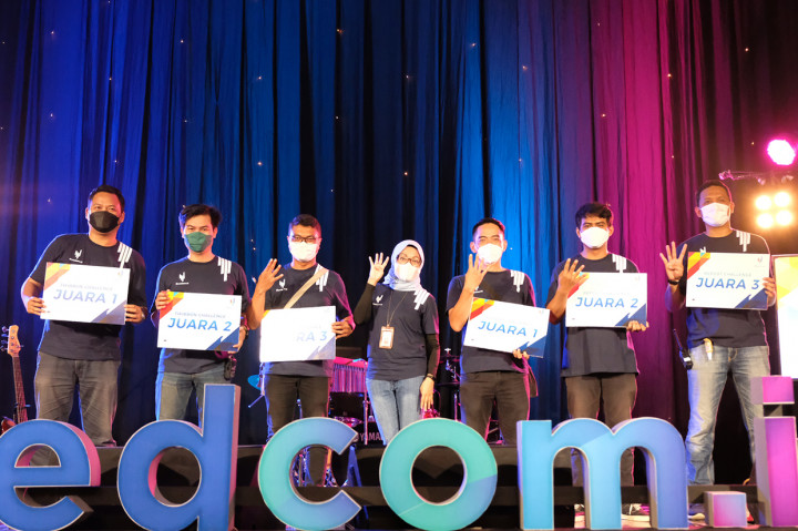 HUT ke-4 Medcom.id juga dimeriahkan dengan rangkaian lomba seperti karaoke, PES, repost unggahan instagram, dan twibbon. Selain itu, ada doorprize yang diberikan kepada sejumlah karyawan.