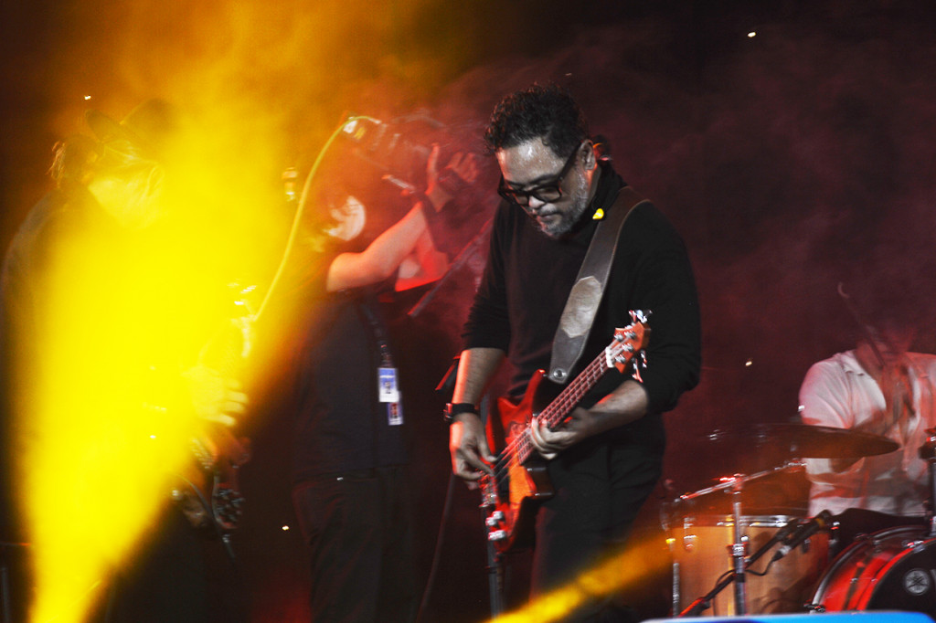 Penampilan Cokelat dan Astrid berlangsung sekitar satu jam, dengan protokol kesehatan yang ketat. Para penonton dilarang melepaskan masker dan para pengisi acara telah menjalani proses swab antigen sebelum tampil. 