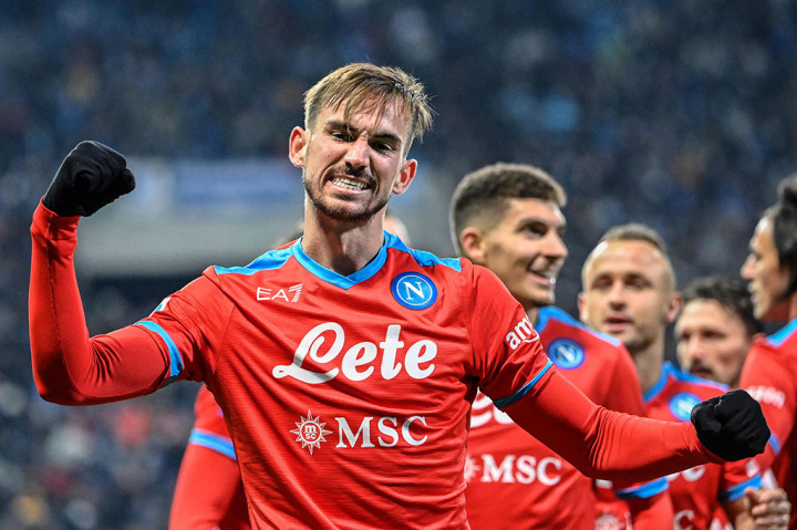 Fabian Ruiz melakukan selebrasi usai menjebol gawang tuan rumah.