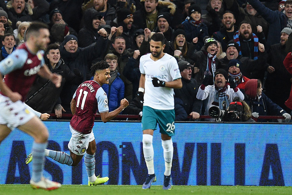Villa berusaha memperbaiki penampilan mereka di babak kedua, dan mampu mencetak gol balasan pada menit ke-47 melalui Ollie Watkins yang membelokkan umpan sepak pojok Douglas Luiz demi memperkecil ketertinggalan 1-2 dari City.