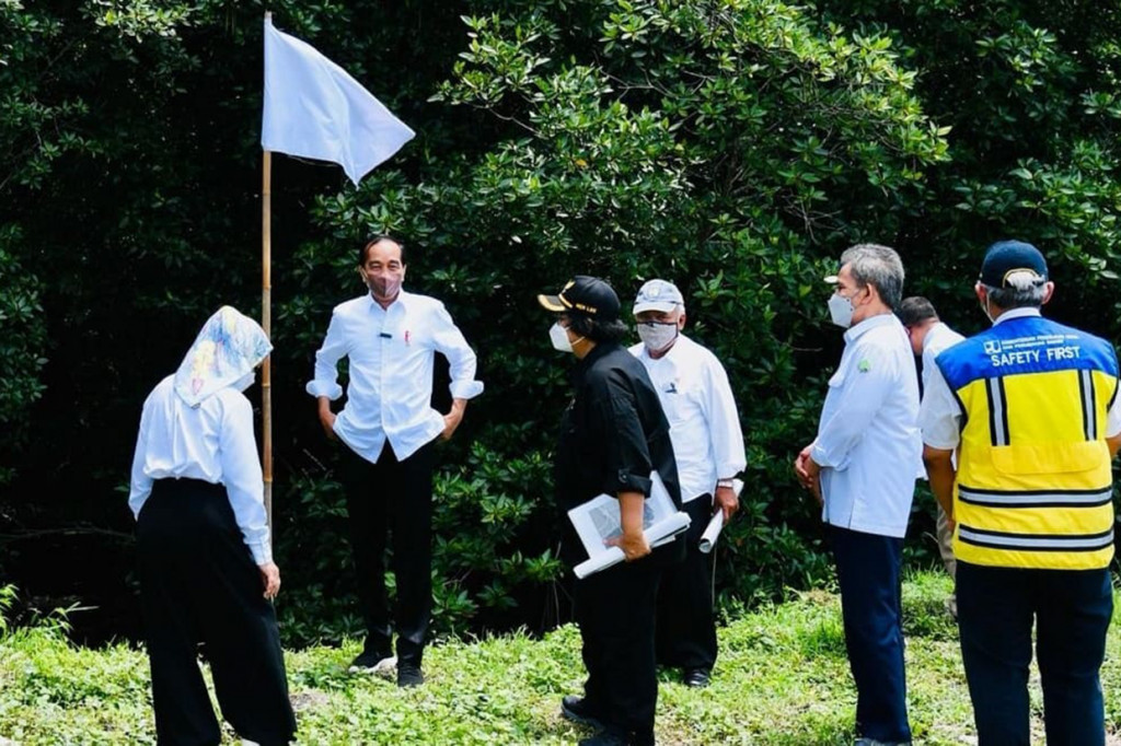 Sebelumnya, pada Rabu, 1 Desember 2021, Jokowi menyampaikan pidatonya pada G20 Indonesia Presidency 2022 Opening Ceremony. Jokowi mengajak seluruh delegasi G20 datang ke Indonesia dan merasakan keramahtamahan masyarakat.