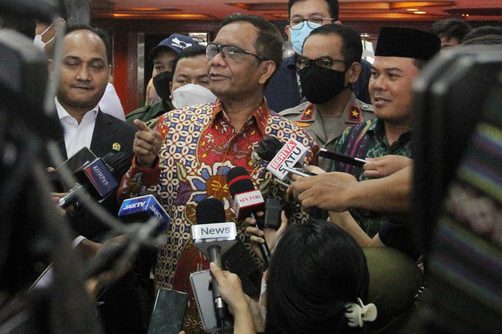 Mahfud menjelaskan DPD RI memiliki catatan bahwa dana BLBI bukan hanya Rp110 triliun yang harus ditagih namun mencapai Rp400-Rp1.000 triliun.