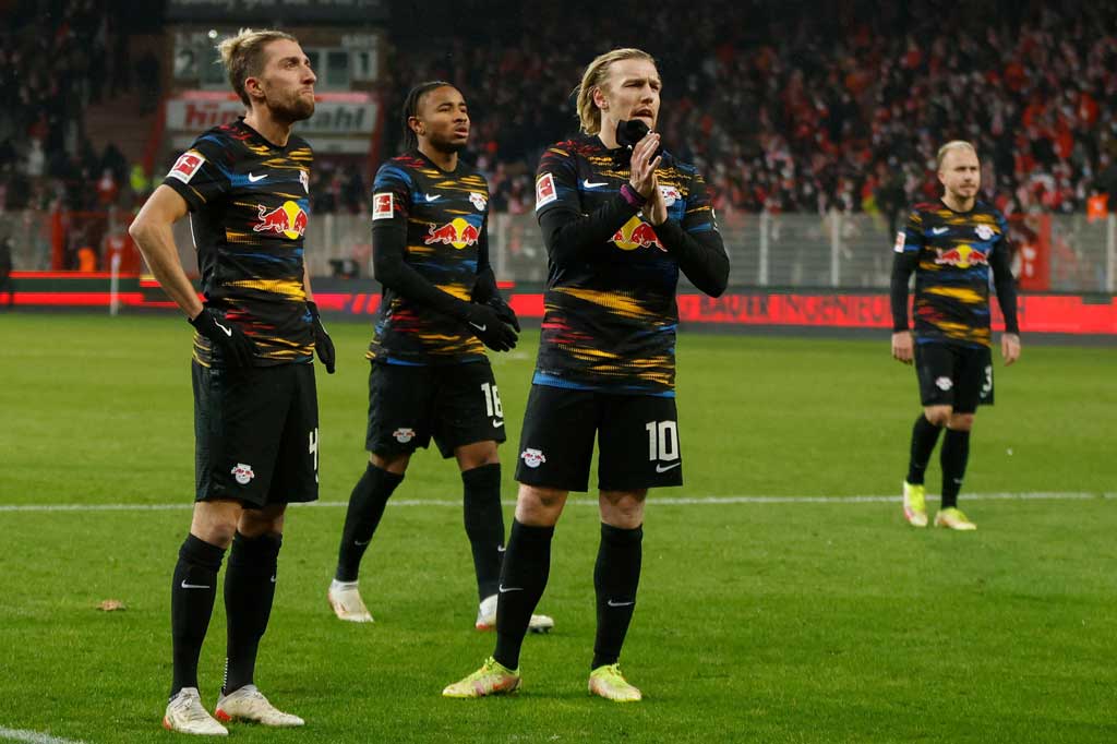Ini merupakan kekalahan liga ketiga Leipzig secara berturut-turut, sehingga tidak mampu beranjak dari posisi delapan dengan 18 poin tertinggal 13 poin dari pemuncak klasemen. Sementara Union naik ke peringkat empat dengan 23 poin dari 14 pertandingan. 