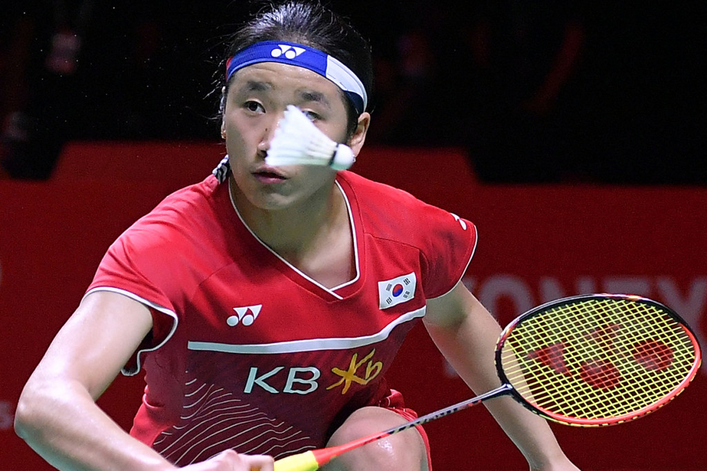 An Se-young naik ke podium kampiun berkat kemenangan dua gim langsung alias straight game dengan skor 21-16, 21-12 dalam waktu 39 menit.