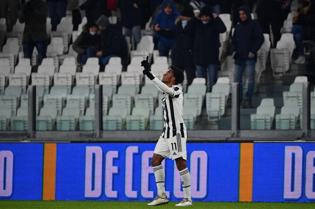 Juan Cuadrado melakukan selebrasi usai mencetak gol ke gawang Genoa di pekan ke-16 Liga Italia di Allianz Stadium, Senin, 6 Desember 2021, dini hari WIB.
