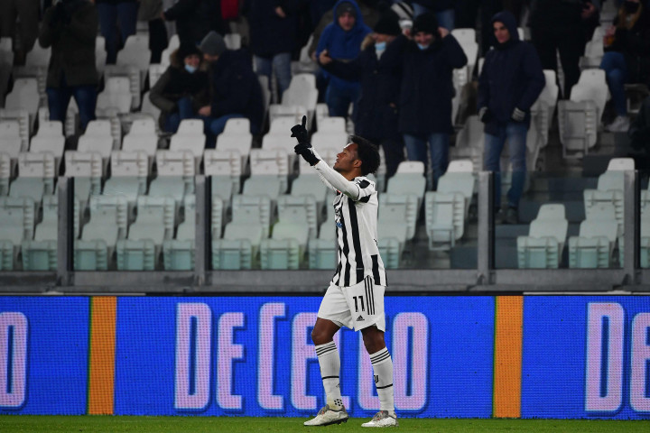 Juan Cuadrado melakukan selebrasi usai mencetak gol ke gawang Genoa di pekan ke-16 Liga Italia di Allianz Stadium, Senin, 6 Desember 2021, dini hari WIB.