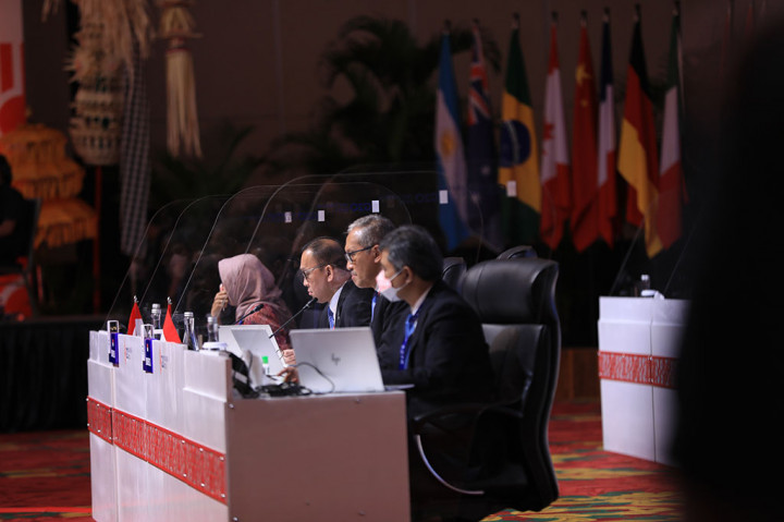 Kelima, Digital Financial Inclusion, memanfaatkan open banking untuk mendorong produktivitas dan mendukung ekonomi dan keuangan inklusif bagi underserved community yaitu wanita, pemuda, dan UMKM, termasuk aspek lintas batas.