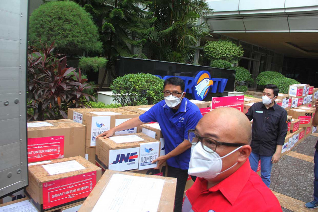 Dompet Kemanusiaan (DK) Media Group bekerja sama dengan Benihbaik.com kembali menerima bantuan untuk penanganan pandemi covid-19. Kali ini, bantuan diterima dari AIA melalui program 'AIA Sehat untuk Negeri, Kamis, 9 Desember 2021.