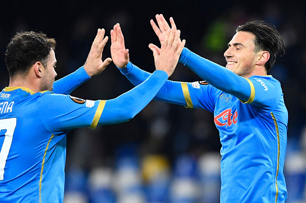 Tuan rumah menggandakan kedudukan pada menit ke-24 lewat gol Eljif Elmas yang mengkonversi umpan Andrea Petagna. Skor berubah menjadi 2-0.