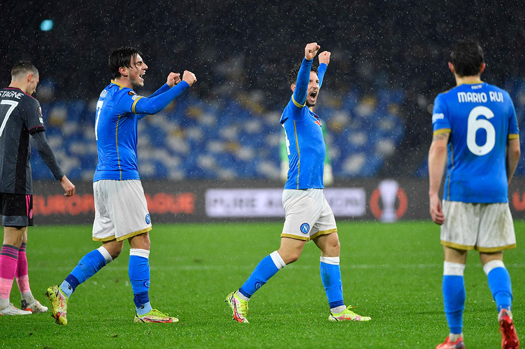 Di babak kedua Napoli mendominasi penguasaan bola dan melancarkan serangan-serangan berbahaya untuk mendapatkan gol ketiga. Pada menit ke-53 mereka akhirnya memulihkan keunggulan. Elmas melepaskan tendangan dari kotak penalti setelah menerima umpan silang Di Lorenzo guna mengubah kedudukan 3-2 untuk I Partenopei.