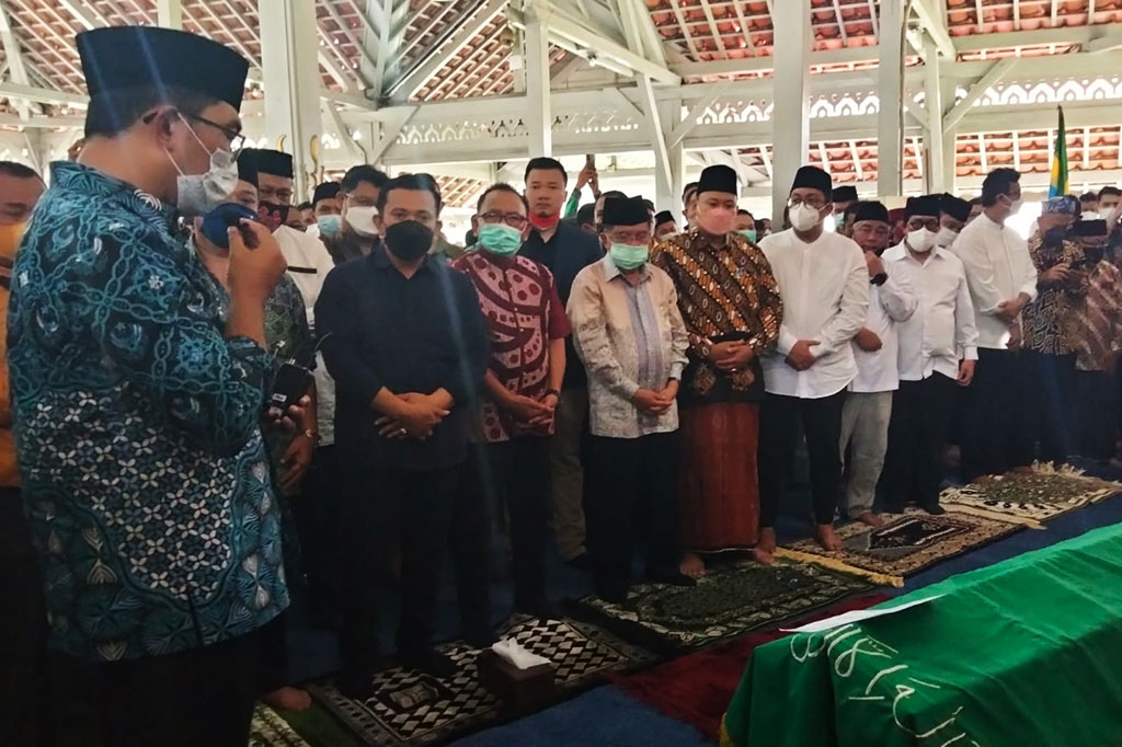 Seperti diketahui, Kang Emil pernah bersama Mang Oded selama lima tahun saat menjabat sebagai wali kota sebelum menjadi gubernur Jabar. 