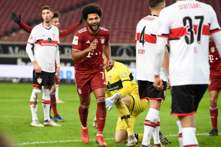 Belum reda kekecewaan para pemain Stuttgart, gawang mereka harus bobol lagi pada menit ke-74 ketika Gnabry sigap menyambar bola muntah di muka gawang Stuttgart demi melengkapi torehan trigolnya.