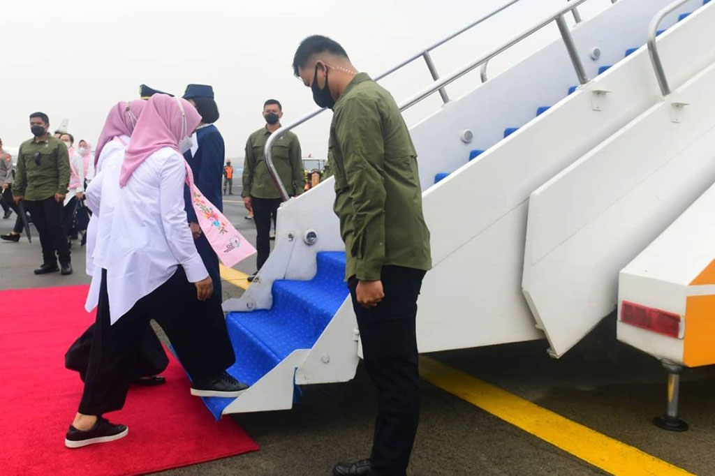 Selanjutnya, Iriana bersama rombongan terbatas diagendakan untuk melakukan kunjungan sosial di Balai Besar Pendidikan dan Pelatihan Kesejahteraan Sosial Bandung.