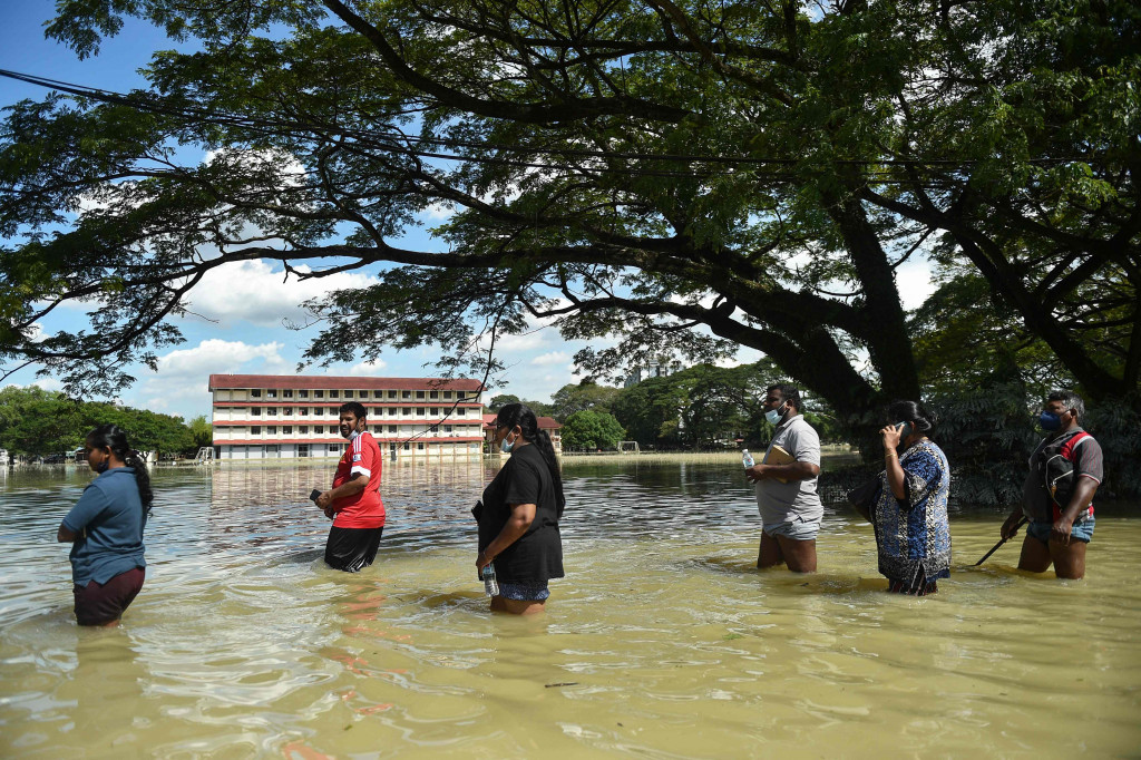 Korban tewas akibat banjir di Malaysia terus bertambah. Hingga hari ini, Rabu, 22 Desember 2021, korban jiwa mencapai 27 orang.