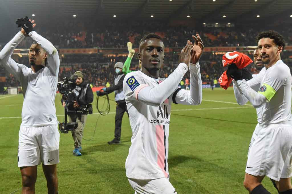 Meski hanya bermain imbang, PSG tetap mampu menutup tahun 2021 dengan menduduki puncak klasemen sementara berbekalkan raihan 46 poin dan unggul 13 poin dari pesaing terdekat. Sedangkan Lorient menempati urutan ke-19 dengan 16 poin.
