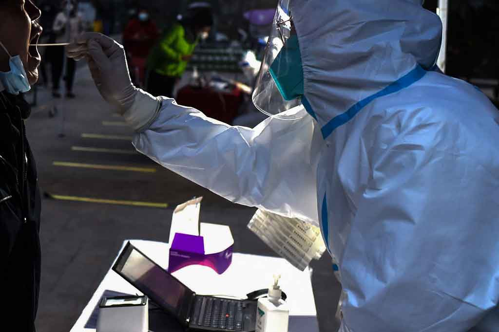 Dalam tes PCR massal pada Minggu, 19 Desember 2021, terjaring 42 kasus, lalu pada Senin, 20 Desember 2021 didapati 52 kasus. Kemudian tes massal putaran kedua ditemukan 127 kasus pada warga lokal, demikian otoritas Xian, Rabu, 22 Desember 2021 malam.