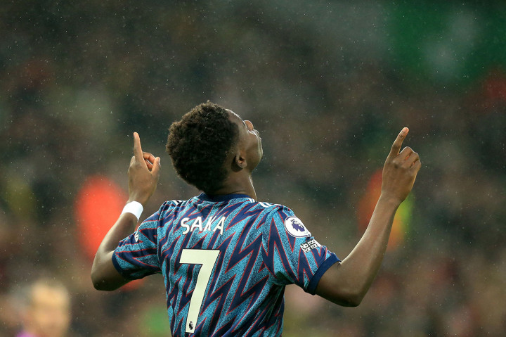 Bukayo Saka melakukan selebrasi usai mencetak gol ke gawang Norwich City dalam laga boxing day Liga Inggris.