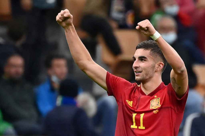 Barcelona resmi merampungkan transfer penyerang timnas Spanyol Ferran Torres dari Manchester City, Selasa, 28 Desember 2021.