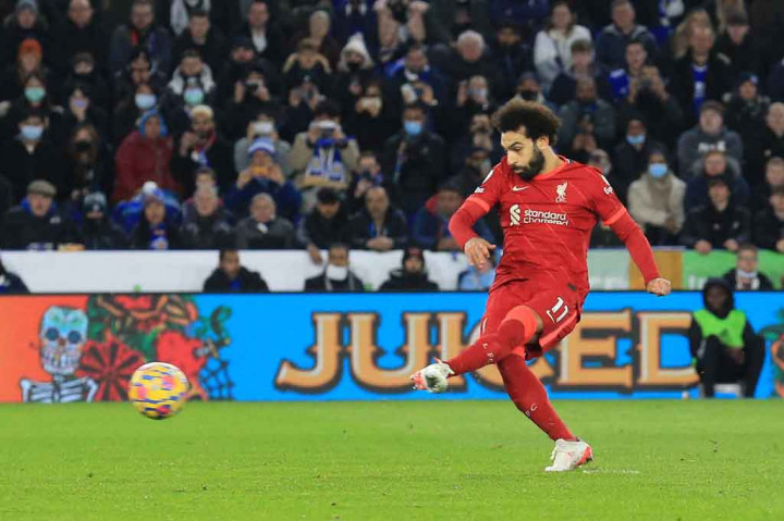 The Reds membuang begitu banyak peluang untuk membobol gawang tuan rumah. Salah satunya lewat eksekusi penalti Mohamed Salah pada menit ke-15. Sayang tendangan penaltinya dimentahkan oleh kiper Kasper Schmeichel.