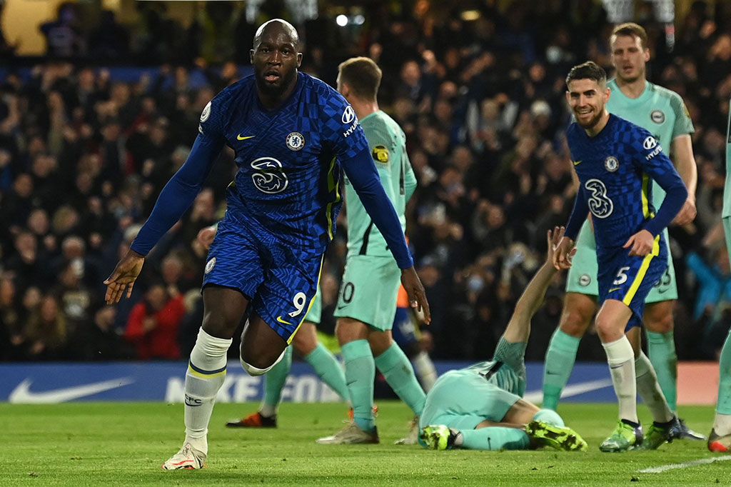 Lukaku melakukan selebrasi usai menjebol gawan tim tamu.