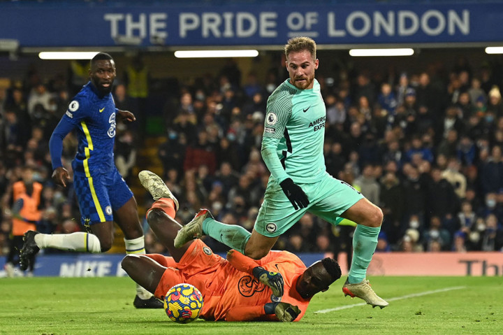 Gol itu seolah memacu semangat tim tamu. Kiper Edouard Mendy dipaksa melakukan penyelamatan atas tembakan Adam Lallana pada menit ke-38. Lima menit berselang sepakan Lamptey atas bola liar mendarat di atap gawang.
