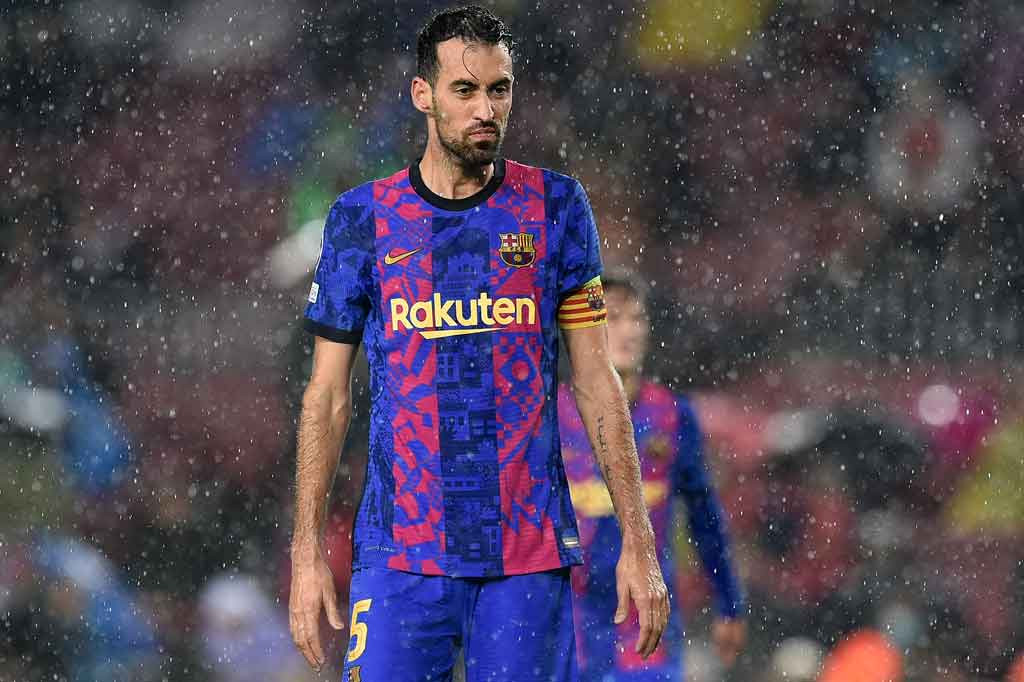 Selain 10 pemain di atas, pelatih asal Spanyol itu akan tidak bisa menurunkan Sergi Roberto, Sergino Dest, Memphis Depay, Ansu Fati, Martin Braithwaite, dan Pedri untuk melawan Mallorca, sementara Sergio Busquets menjalani skorsing.