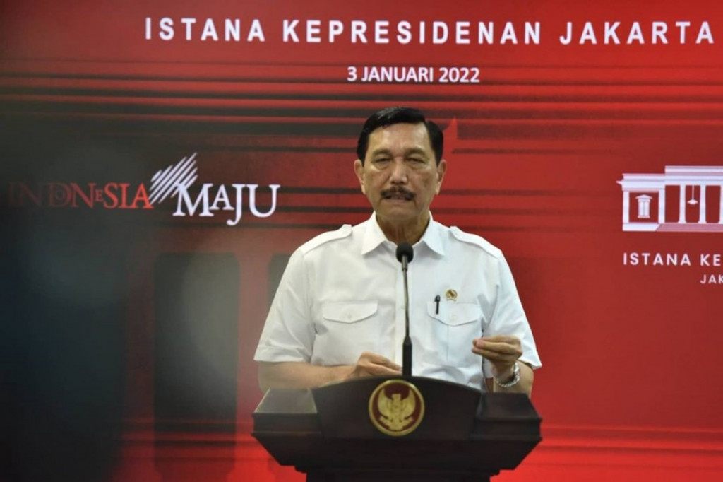 Pemerintah memangkas masa karantina bagi warga negara Indonesia (WNI) maupun warga negara asing (WNA) dari luar negeri yang masuk ke Indonesia menjadi berkisar 7-10 hari, dari sebelumnya berkisar 10-14 hari.