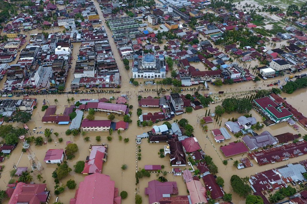 Pelaksana Tugas (PLT) Kepala Pelaksana Badan Penanggulangan Bencana Daerah (BPBD) Kabupaten Aceh Utara, Mirzani, mengatakan banjir terjadi sejak Kamis, 31 Desember 2021, pukul 07.00 WIB.