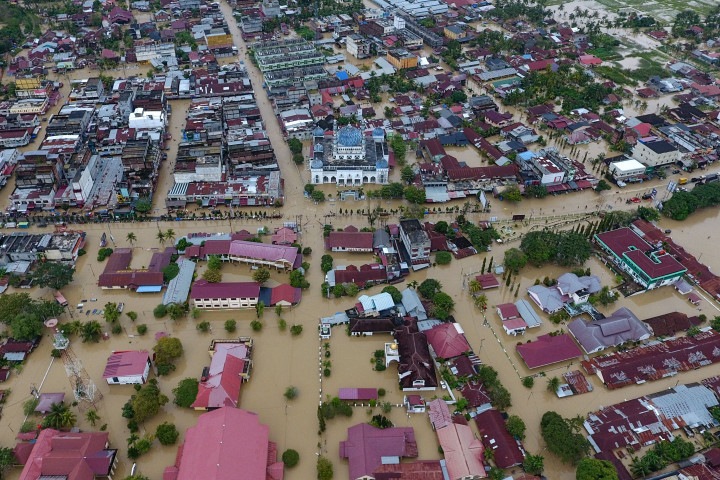 Pelaksana Tugas (PLT) Kepala Pelaksana Badan Penanggulangan Bencana Daerah (BPBD) Kabupaten Aceh Utara, Mirzani, mengatakan banjir terjadi sejak Kamis, 31 Desember 2021, pukul 07.00 WIB.