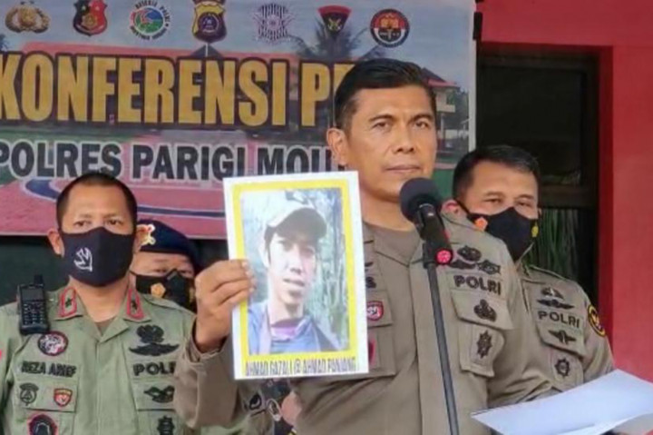 Polda Sulawesi Tengah memastikan Ahmad Panjang, rencananya akan dimakamkan di Taman Pemakaman Umum (TPU) Poboya, Kelurahan Poboya, Kecamatan Mantikulore, Kota Palu, Rabu, 5 Januari 2022.