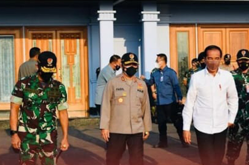 Presiden Jokowi bertolak menuju Provinsi Jawa Tengah, dalam rangka kunjungan kerja pada Rabu, 5 Januari 2022. Kepala Negara bersama rombongan lepas landas melalui Pangkalan TNI AU Halim Perdanakusuma Jakarta dengan menggunakan Pesawat Kepresidenan Indonesia-1 sekitar pukul 07.00 WIB.