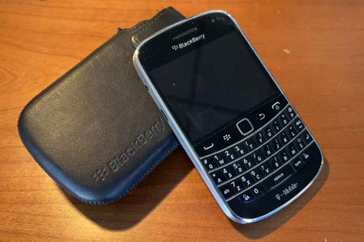 Pelopor ponsel keyboard qwerty, BlackBerry mengumumkan mulai 4 Januari 2022 sistem operasi BlackBerry OS tidak bisa digunakan secara optimal.