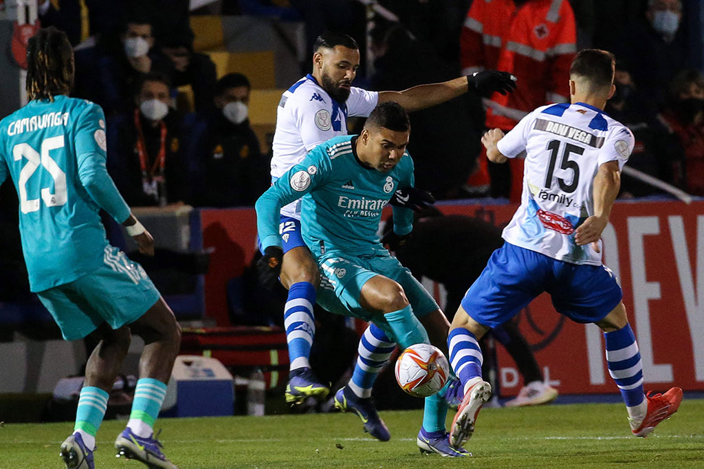 Pertandingan langsung berjalan seru sejak awal babak pertama karena Alcoyano dan Real Madrid sama-sama tampil agresif.