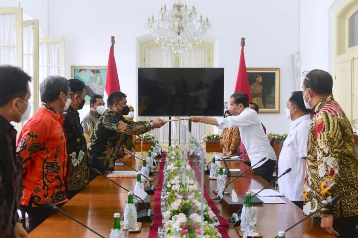 Jokowi Terima Tim Seleksi Calon Anggota KPU dan Bawaslu 2022-2027