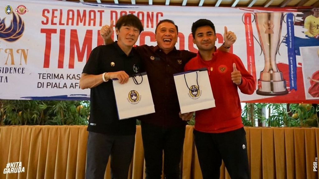 Rombongan Timnas Indonesia tidak pulang dengan tangan kosong. Mereka membawa uang hadiah yang didapatkan dari hasil menjadi runner-up di Piala AFF 2020. 